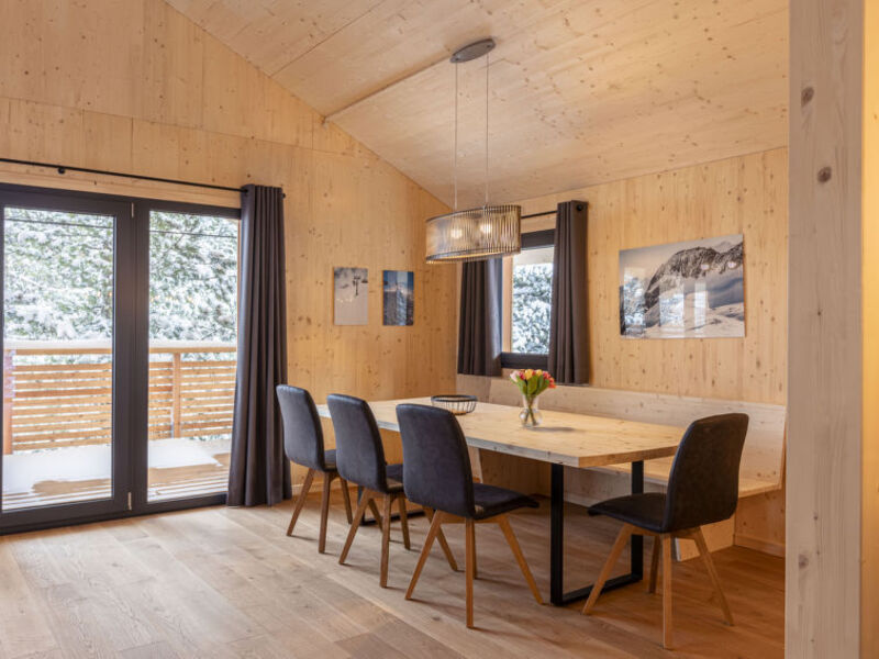 Superior Chalet mit Sprudelpool innen